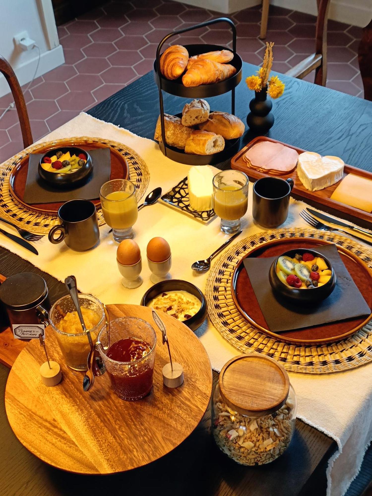 La Theresienne Pleines-Oeuvres Buitenkant foto