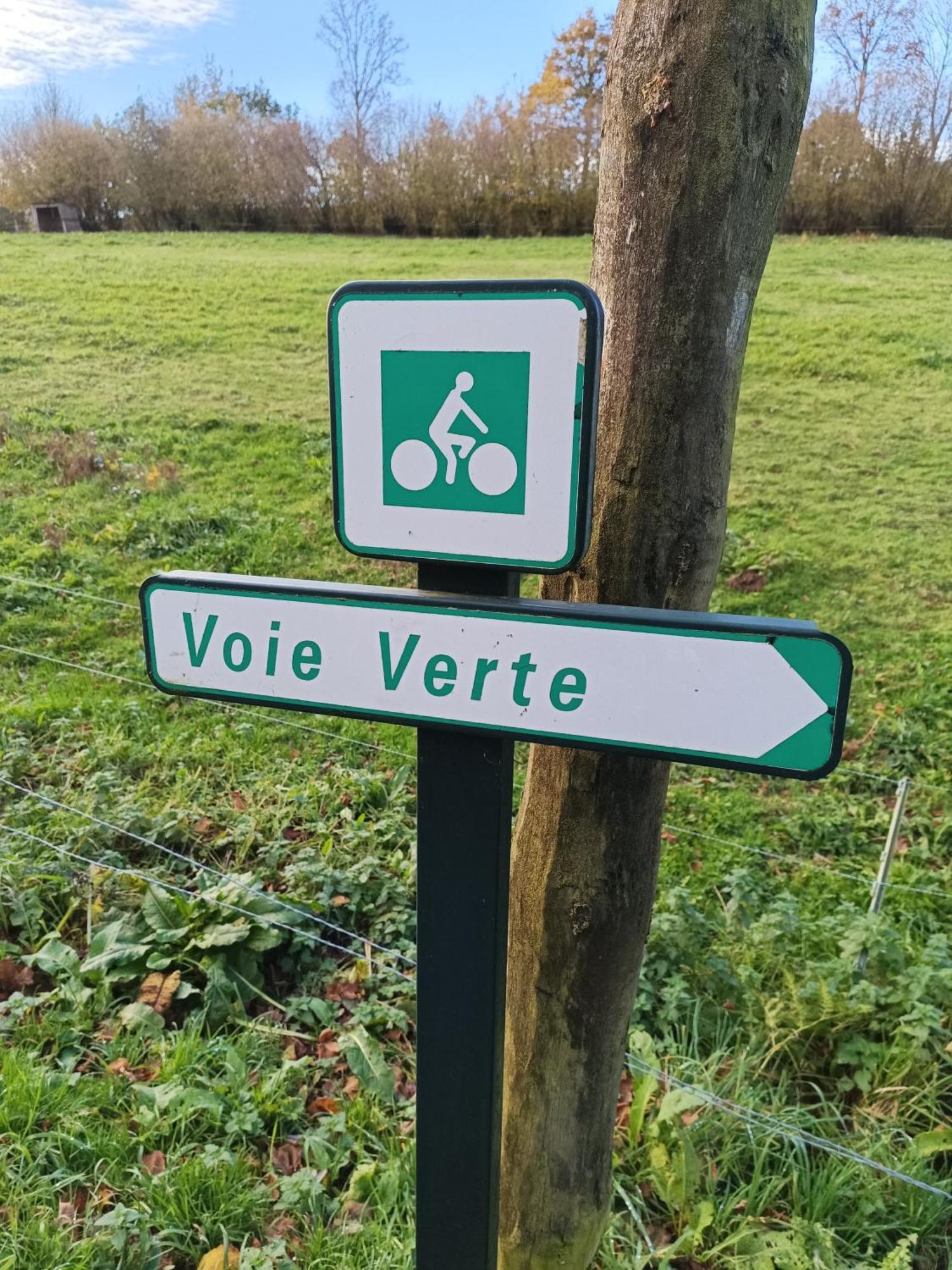 La Theresienne Pleines-Oeuvres Buitenkant foto